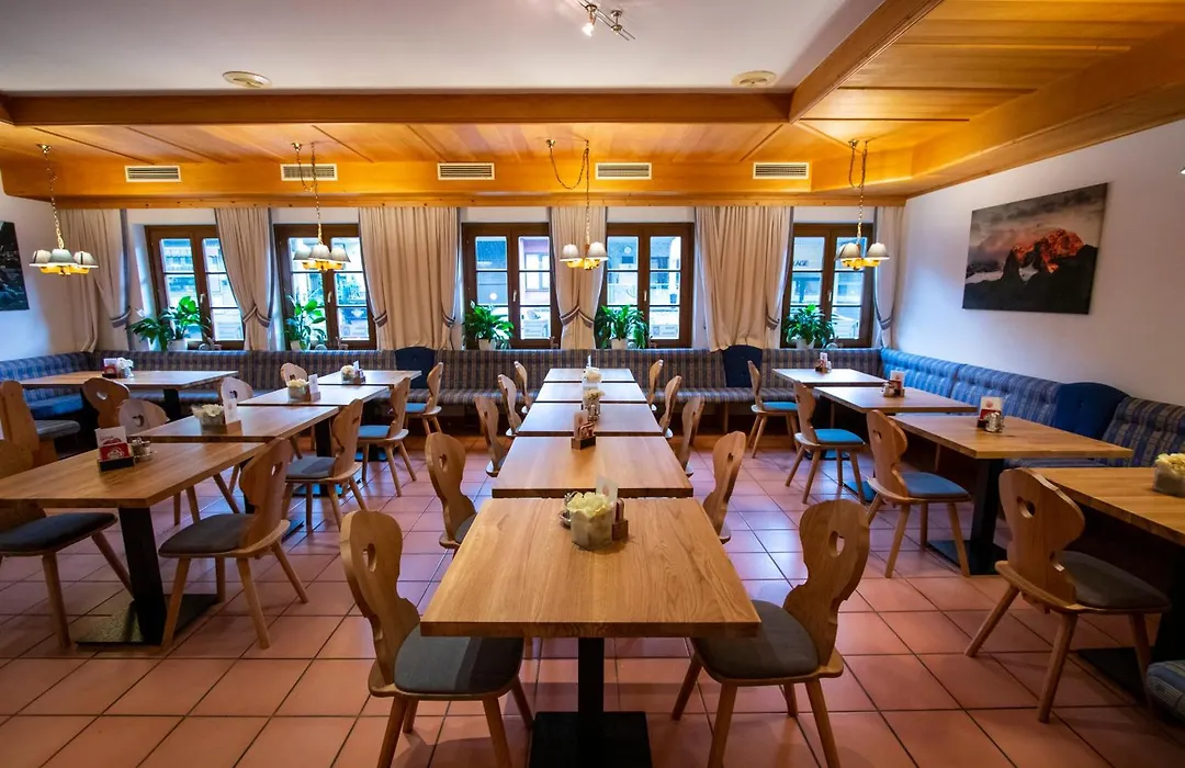 Sporthotel Dachstein West-1